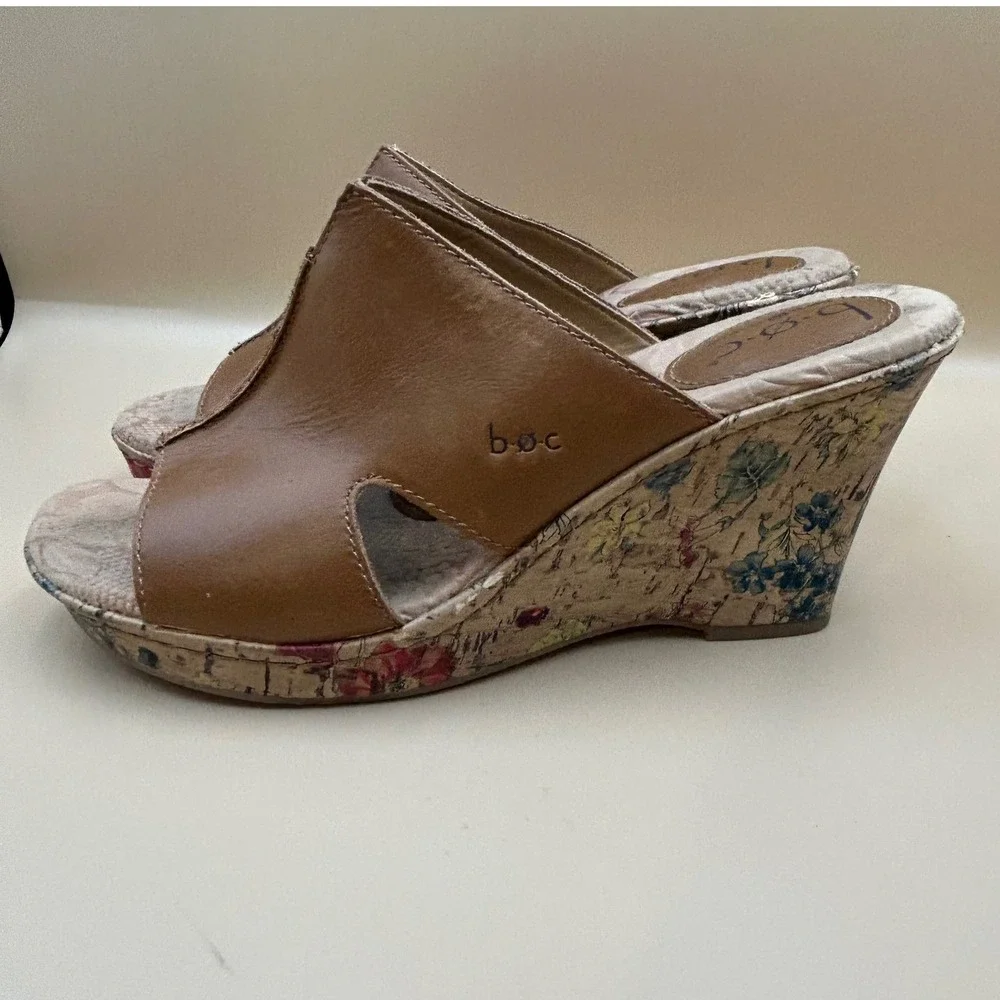 BOC Born Concept Womens 8 Tan Leather Floral Cork Wedge Sandals C34102 CBKA14